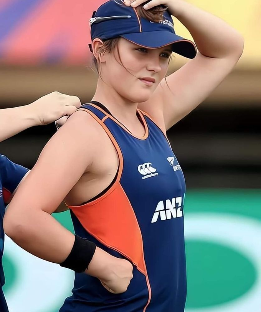 Amelia Kerr